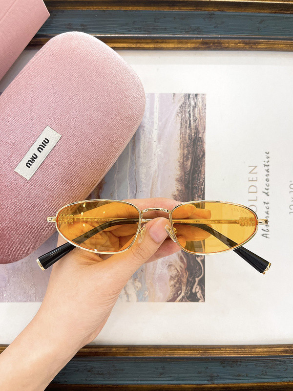 Miu Miu Sunglasses AAAA-1227