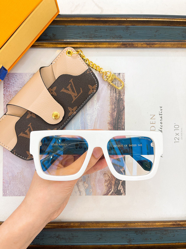 LV Sunglasses AAAA-5085