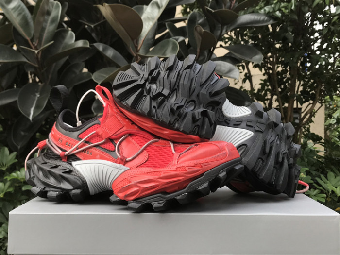 B 17FW Tripe-S High End Sneaker-579