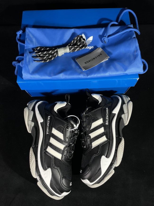 B 17FW Tripe-S High End Sneaker-600