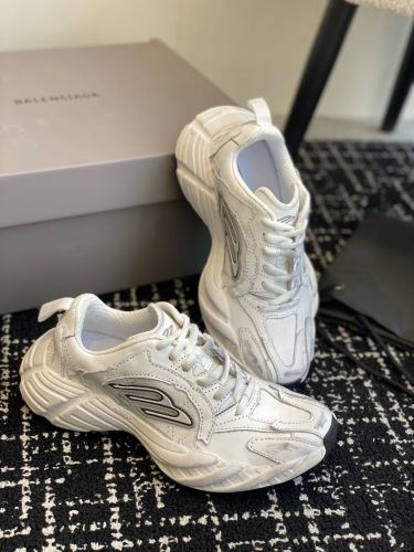 B 17FW Tripe-S High End Sneaker-595