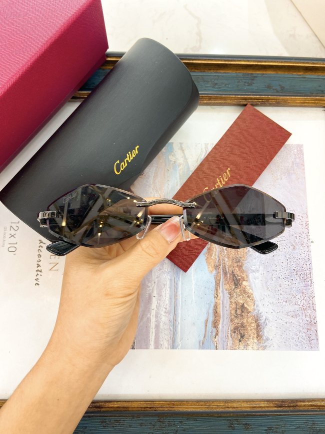 Cartier Sunglasses AAAA-7642