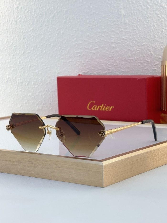 Cartier Sunglasses AAAA-8190