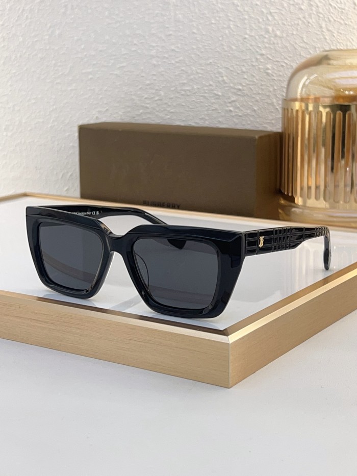 Burberry Sunglasses AAAA-2869