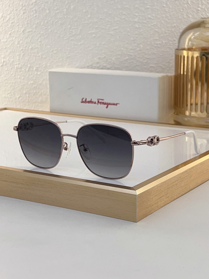 Ferragamo Sunglasses AAAA-911