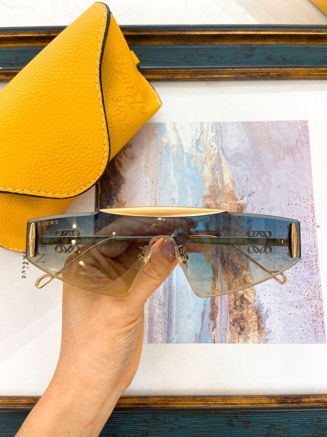 Loewe Sunglasses AAAA-529