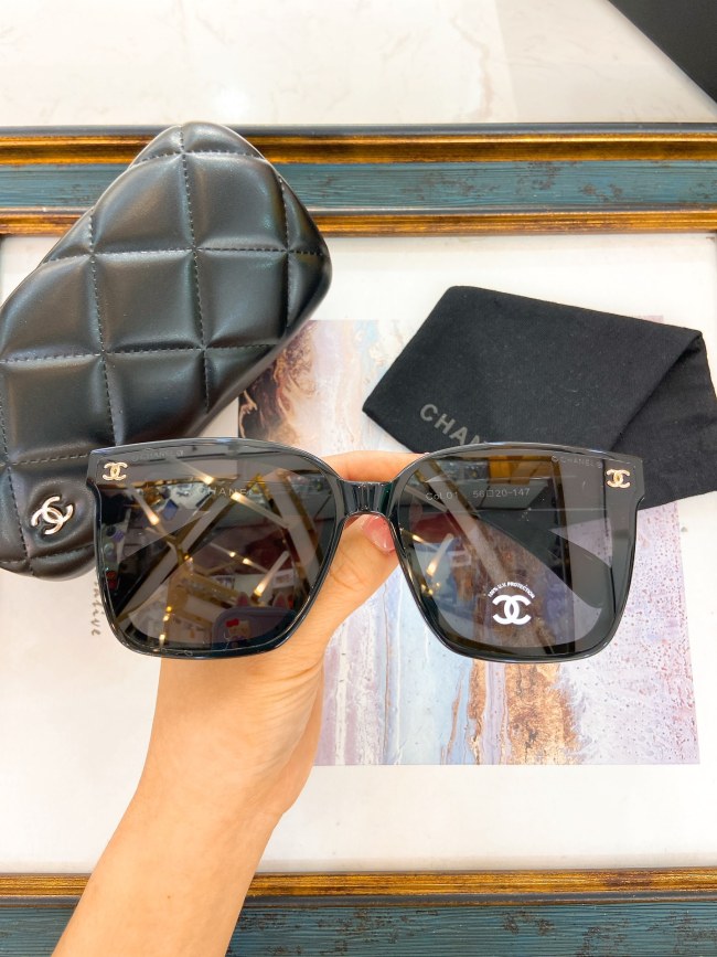 CHNL Sunglasses AAAA-4748