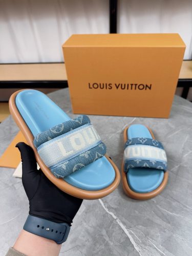 LV women Sandals 1：1 Quality-899