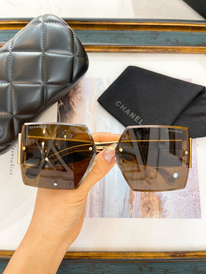 CHNL Sunglasses AAAA-4843