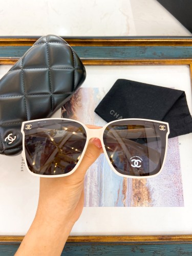 CHNL Sunglasses AAAA-4746