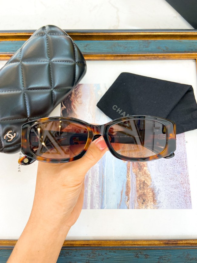 CHNL Sunglasses AAAA-4616