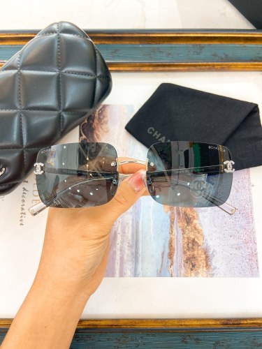 CHNL Sunglasses AAAA-4711