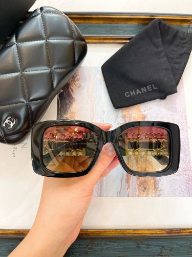 CHNL Sunglasses AAAA-4543