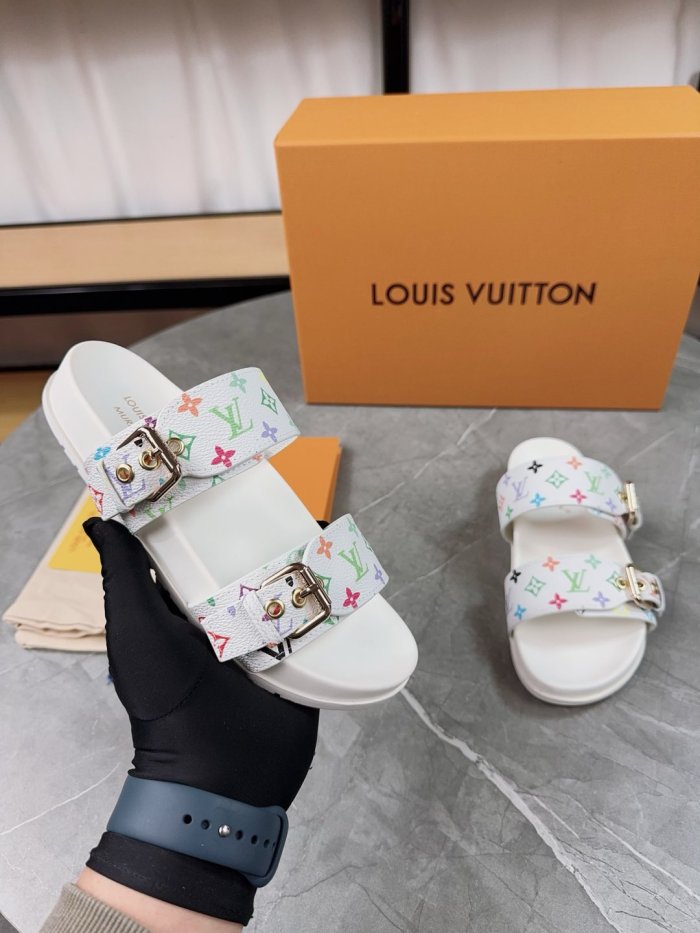 LV women Sandals 1：1 Quality-904