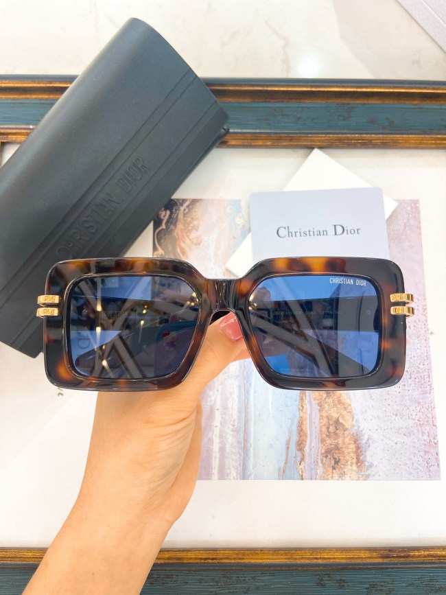 Dior Sunglasses AAAA-2995