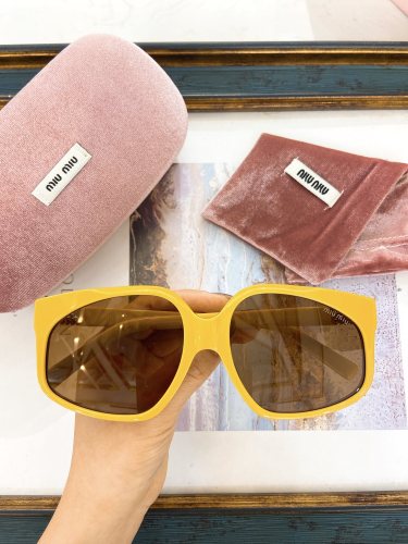 Miu Miu Sunglasses AAAA-1529