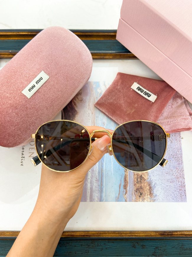 Miu Miu Sunglasses AAAA-1615