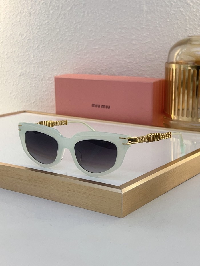 Miu Miu Sunglasses AAAA-1525