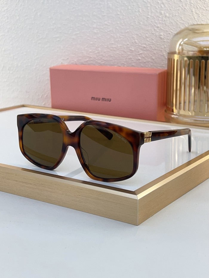 Miu Miu Sunglasses AAAA-1514