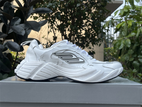 B 17FW Tripe-S High End Sneaker-605