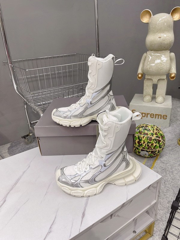 B 17FW Tripe-S High End Sneaker-617