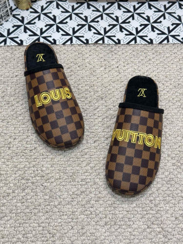 LV Sandals 1：1 Quality-928