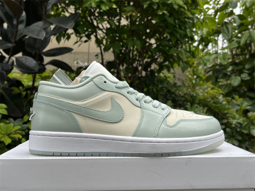 Authentic Air jordan 1 Low SE “Seafoam”