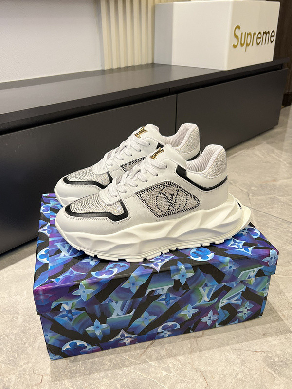 LV Men shoes 1：1 quality-5051
