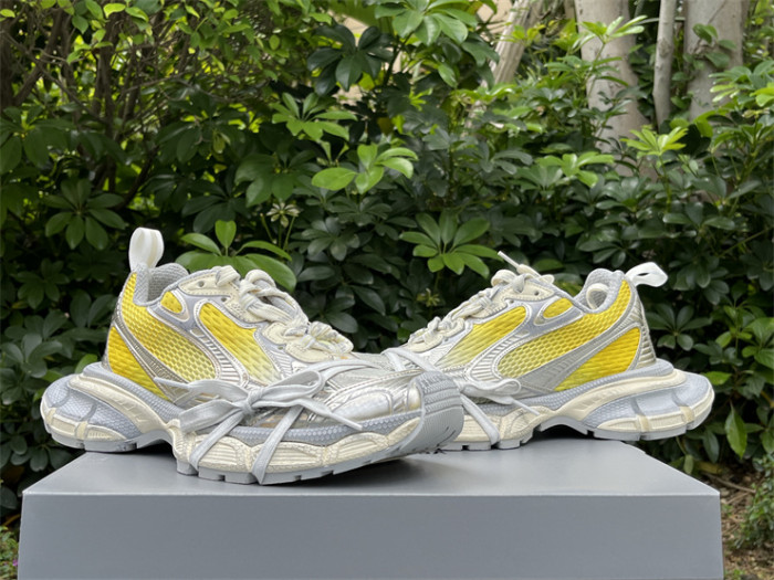 B 17FW Tripe-S High End Sneaker-643