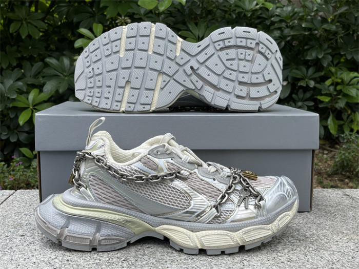 B 17FW Tripe-S High End Sneaker-644