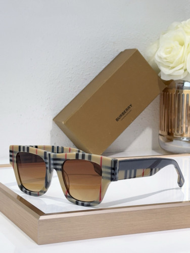 Burberry Sunglasses AAAA-2992