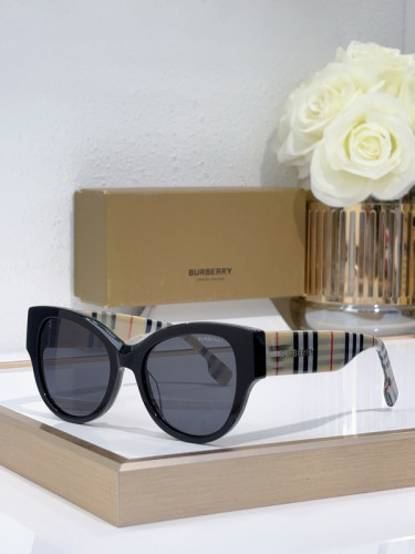 Burberry Sunglasses AAAA-3036