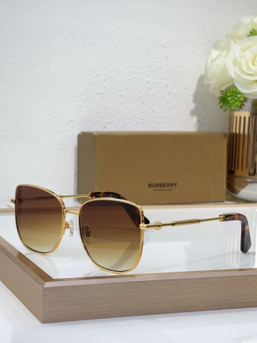 Burberry Sunglasses AAAA-3061