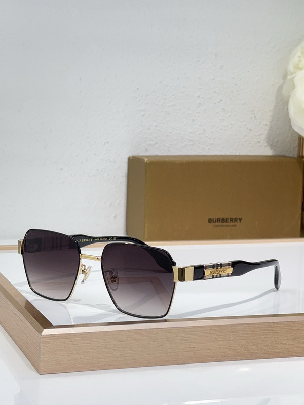 Burberry Sunglasses AAAA-3012