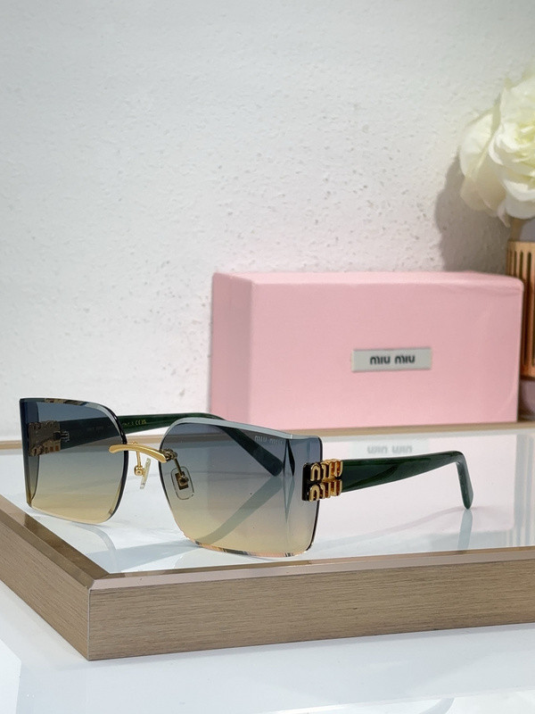 Miu Miu Sunglasses AAAA-1730