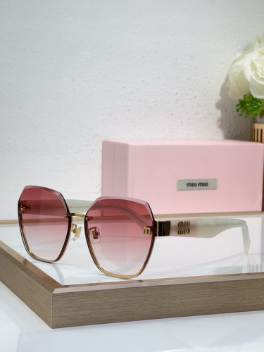 Miu Miu Sunglasses AAAA-1704