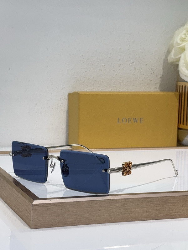 Loewe Sunglasses AAAA-638