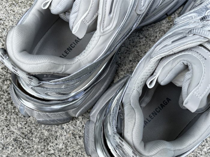 B 17FW Tripe-S High End Sneaker-648