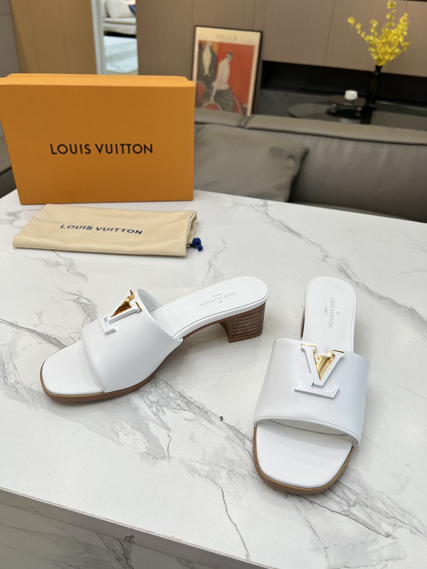 LV women Sandals 1：1 Quality-1076
