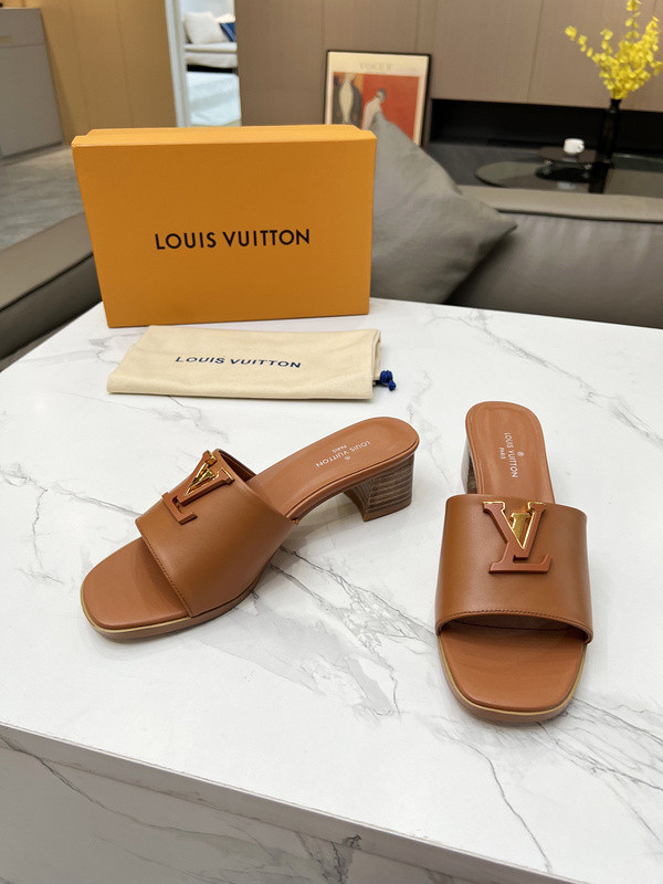 LV women Sandals 1：1 Quality-1082