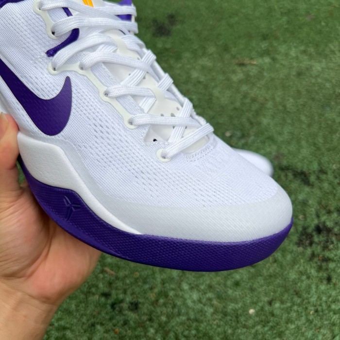Authentic  Nike Kobe 8 Protro White Court Purple