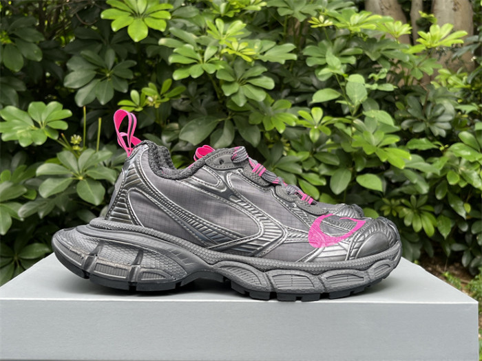 B 17FW Tripe-S High End Sneaker-650