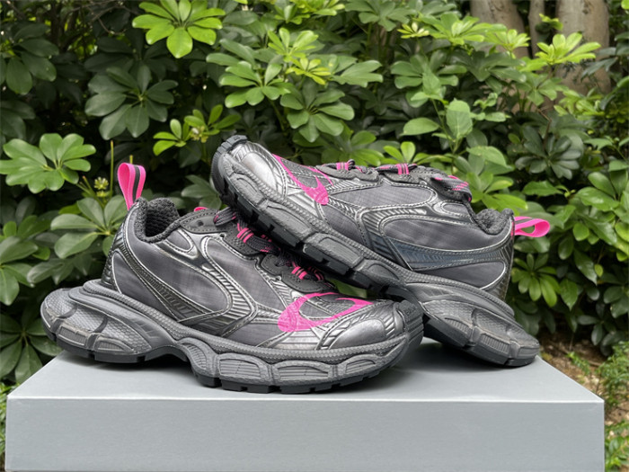 B 17FW Tripe-S High End Sneaker-650