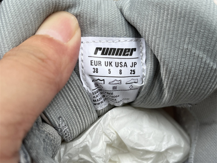 B 17FW Tripe-S High End Sneaker-651