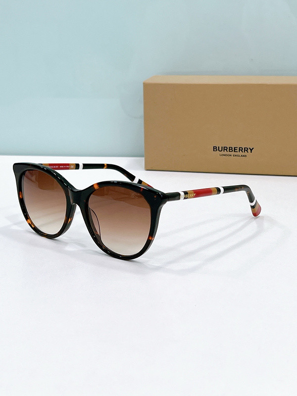 Burberry Sunglasses AAAA-3122