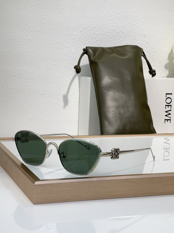 Loewe Sunglasses AAAA-855