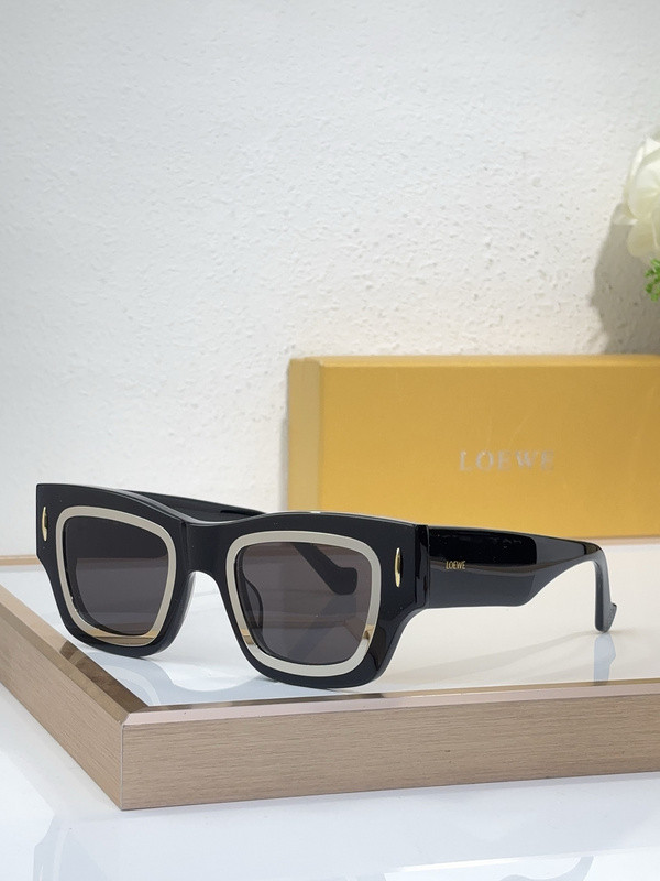 Loewe Sunglasses AAAA-768