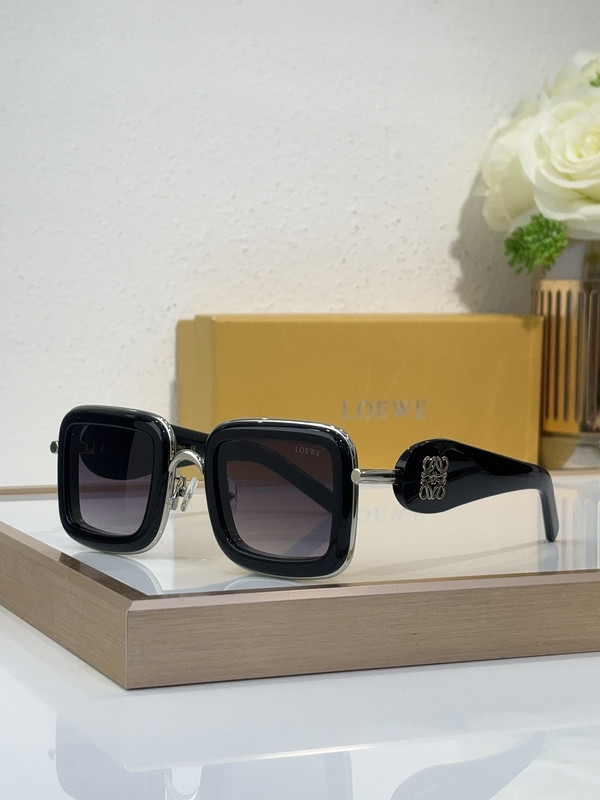 Loewe Sunglasses AAAA-845