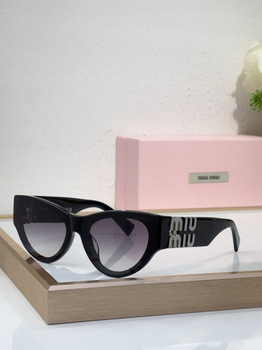 Miu Miu Sunglasses AAAA-1935