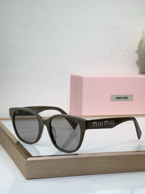 Miu Miu Sunglasses AAAA-1928